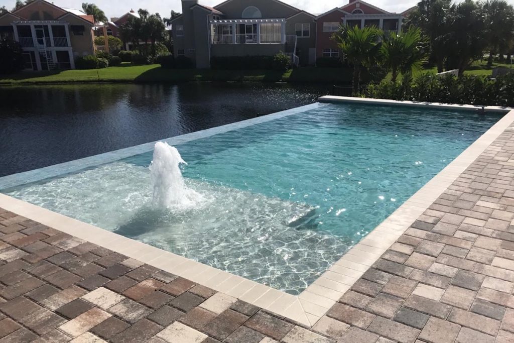 Pool Builder Tampa - Lakeside Vanishing Edge Pool